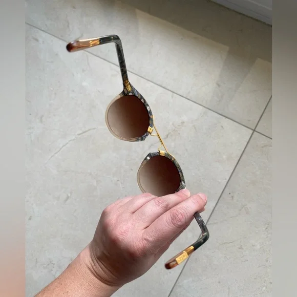 KREWE sunglasses ST. LOUIS CLASSICS COMO TO PETAL 24K - Picture 5 of 7